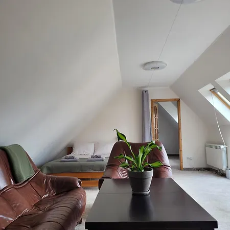 Sloneczne Poddasze Z Balkonem Vendégház